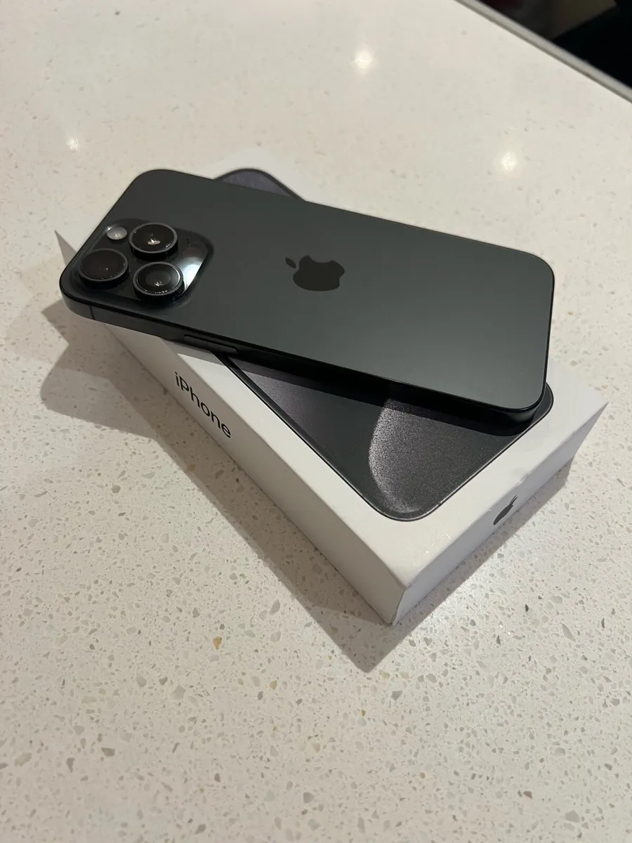 iPhone 15 ProMax 256GB - Image 3