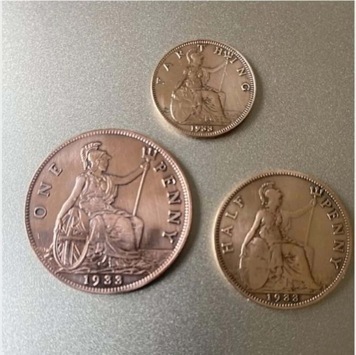 UK, 3 From 1933. Free Post - Image 1