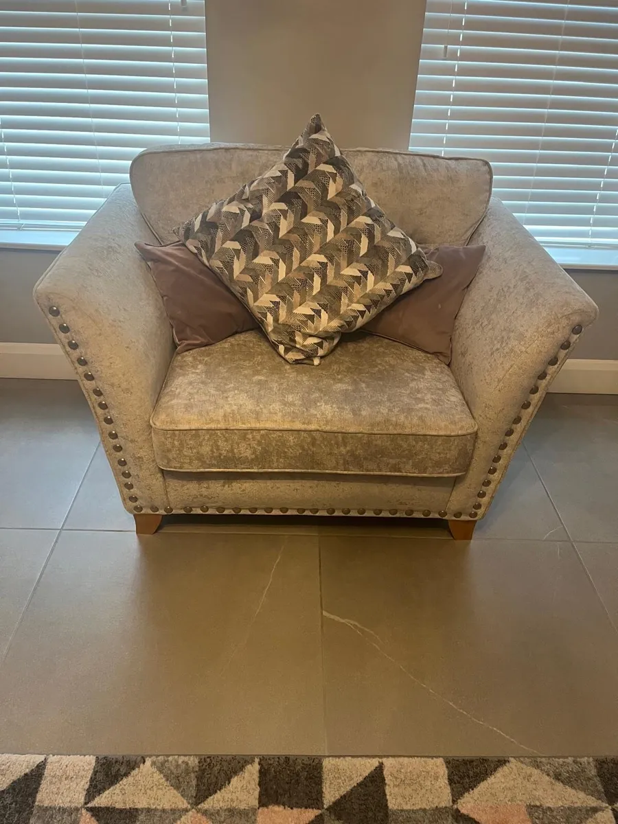 Corner sofa + 2 seater like new only one year old - Image 3