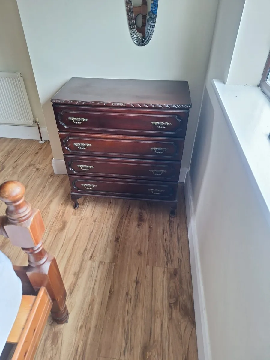 Mahogany Chested Drawers