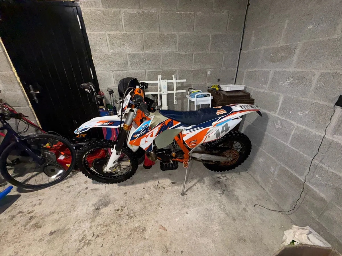KTM 300 EXC, 2-stroke enduro - Image 2