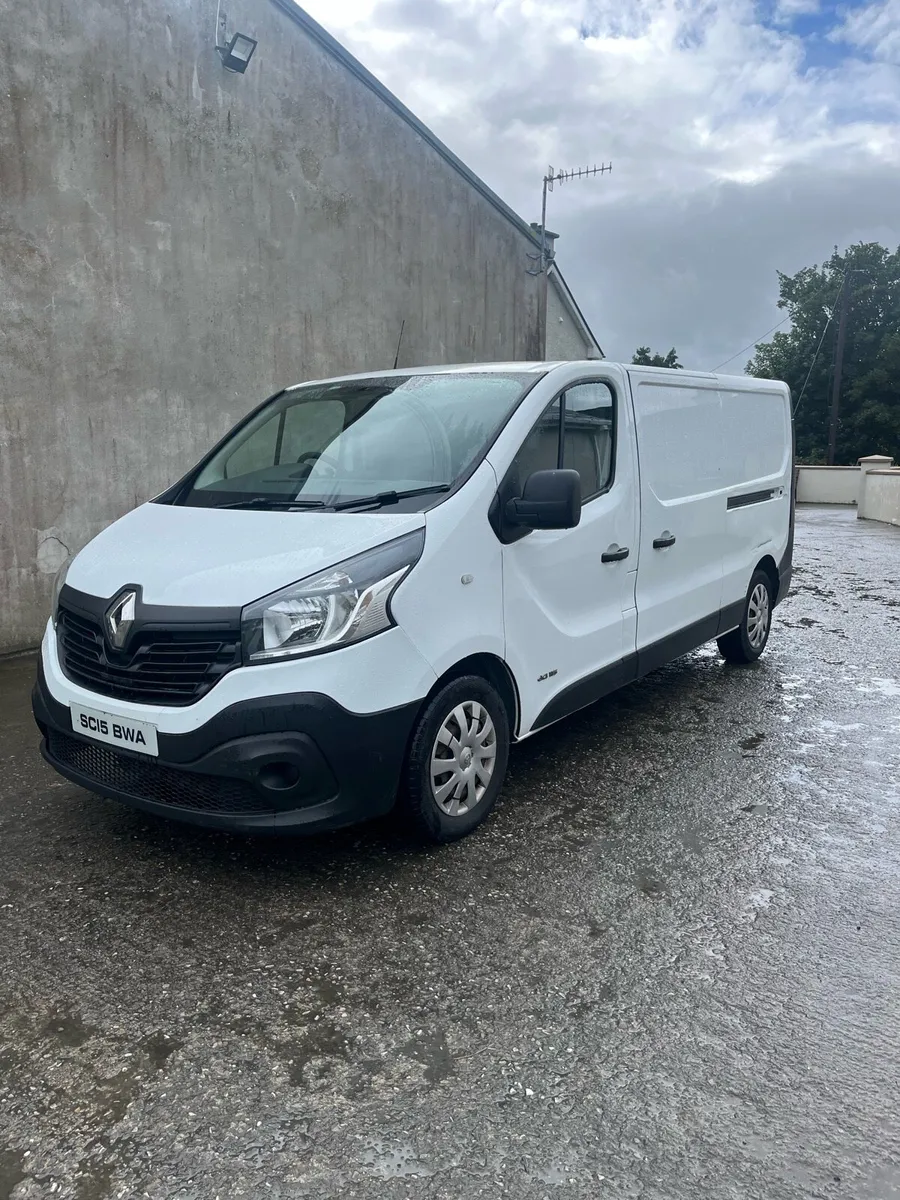 Renault trafic LWB - Image 2