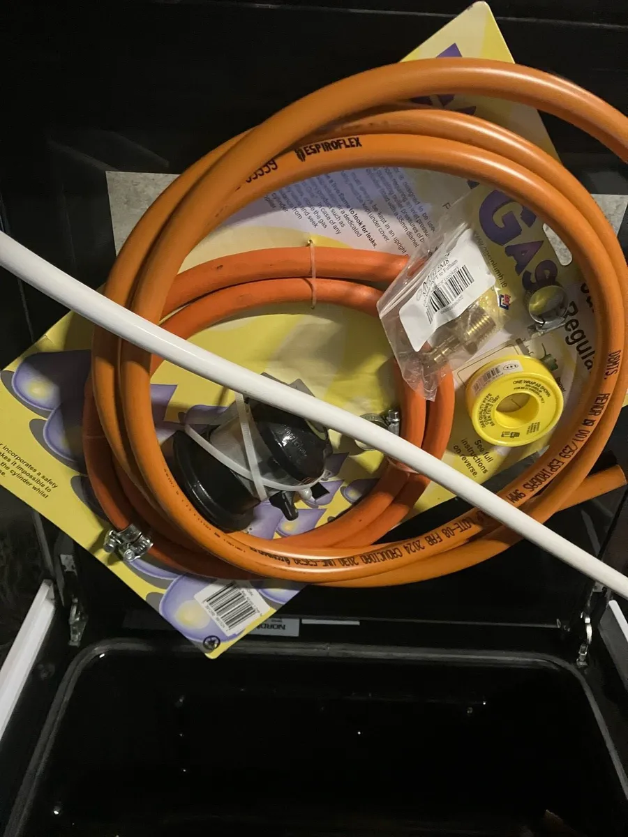 Gas Cooker - Image 2