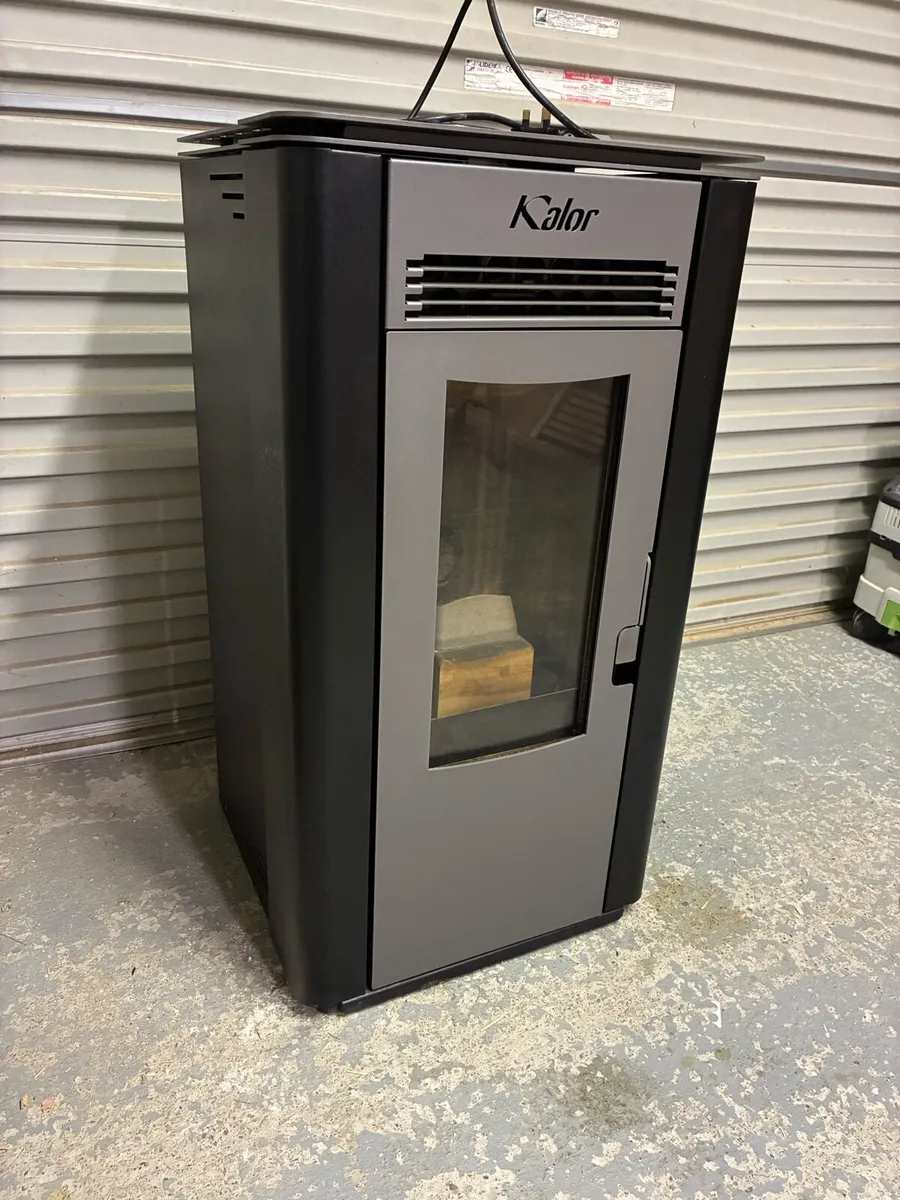 Wood Pellet Stove - Image 2
