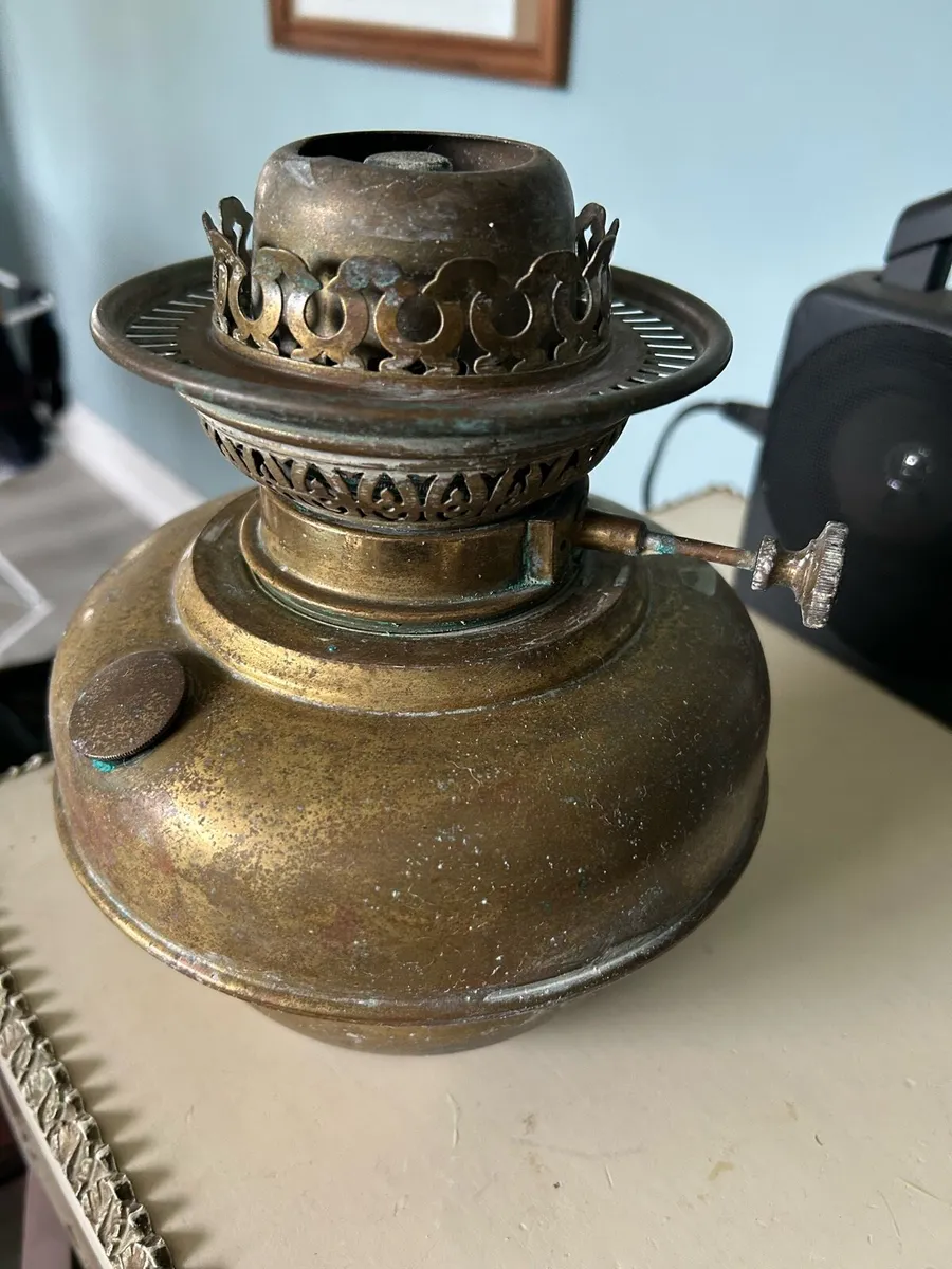 Antique Brass Oil Lamp - Image 3