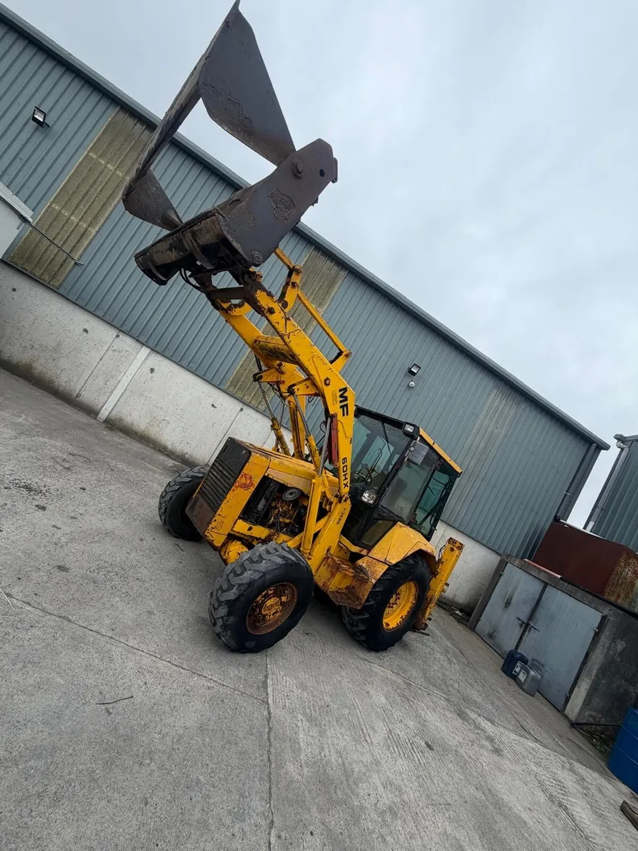 Massey 60Hx loader digger - Image 1