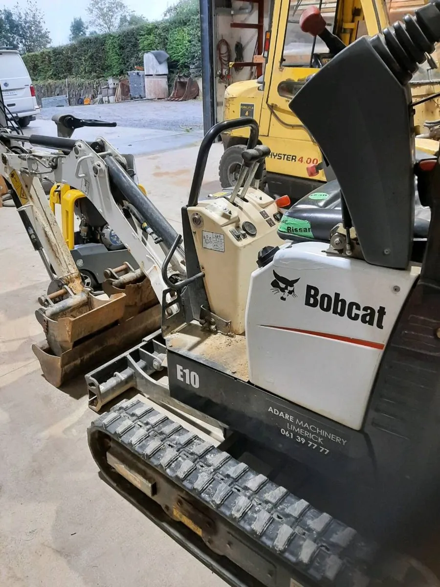 Bobcat micro digger - Image 1