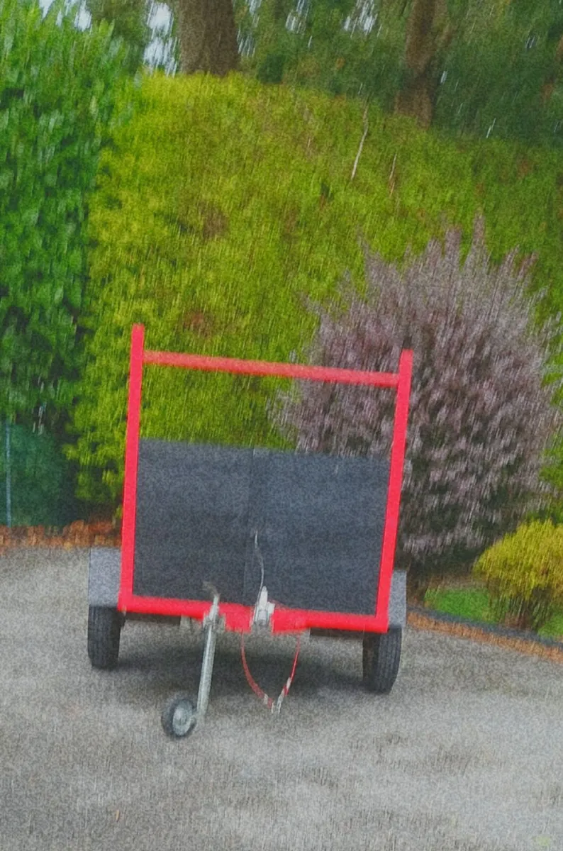 Trailer - Image 2