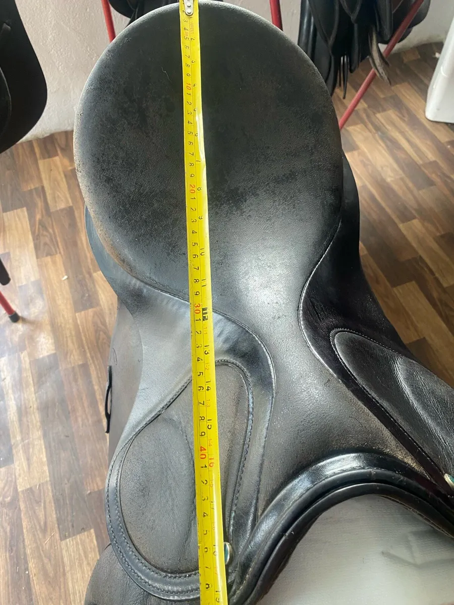 Stubben calf skin Leather saddle - Image 1