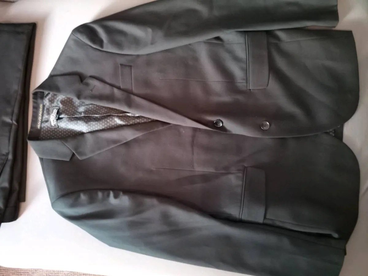 Men's Black 2-Piece Suit – Hampton Republic 27 - Image 2