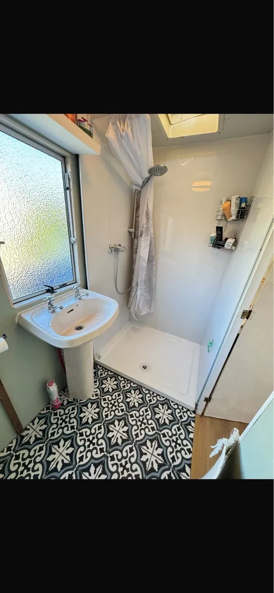 Mobile home - Image 2