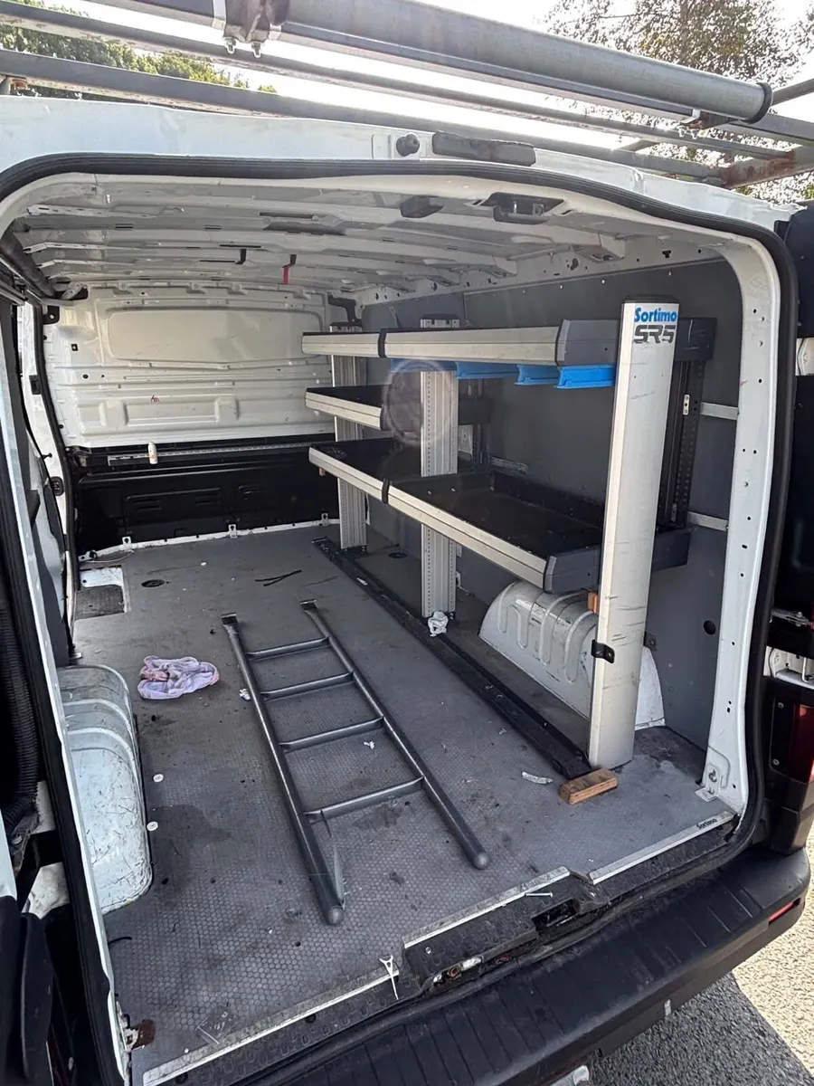 Opel vivaro - Image 4