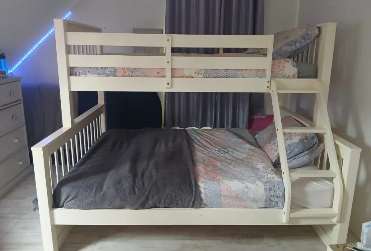 Bunk Beds - Image 3