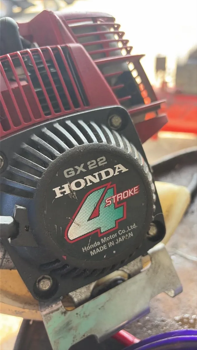 Honda gx22 4stroke  strimmer - Image 2