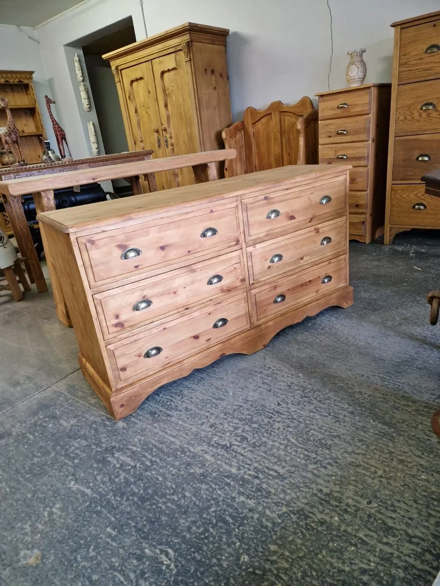 Large vintage pine chest of drawers - Image 1