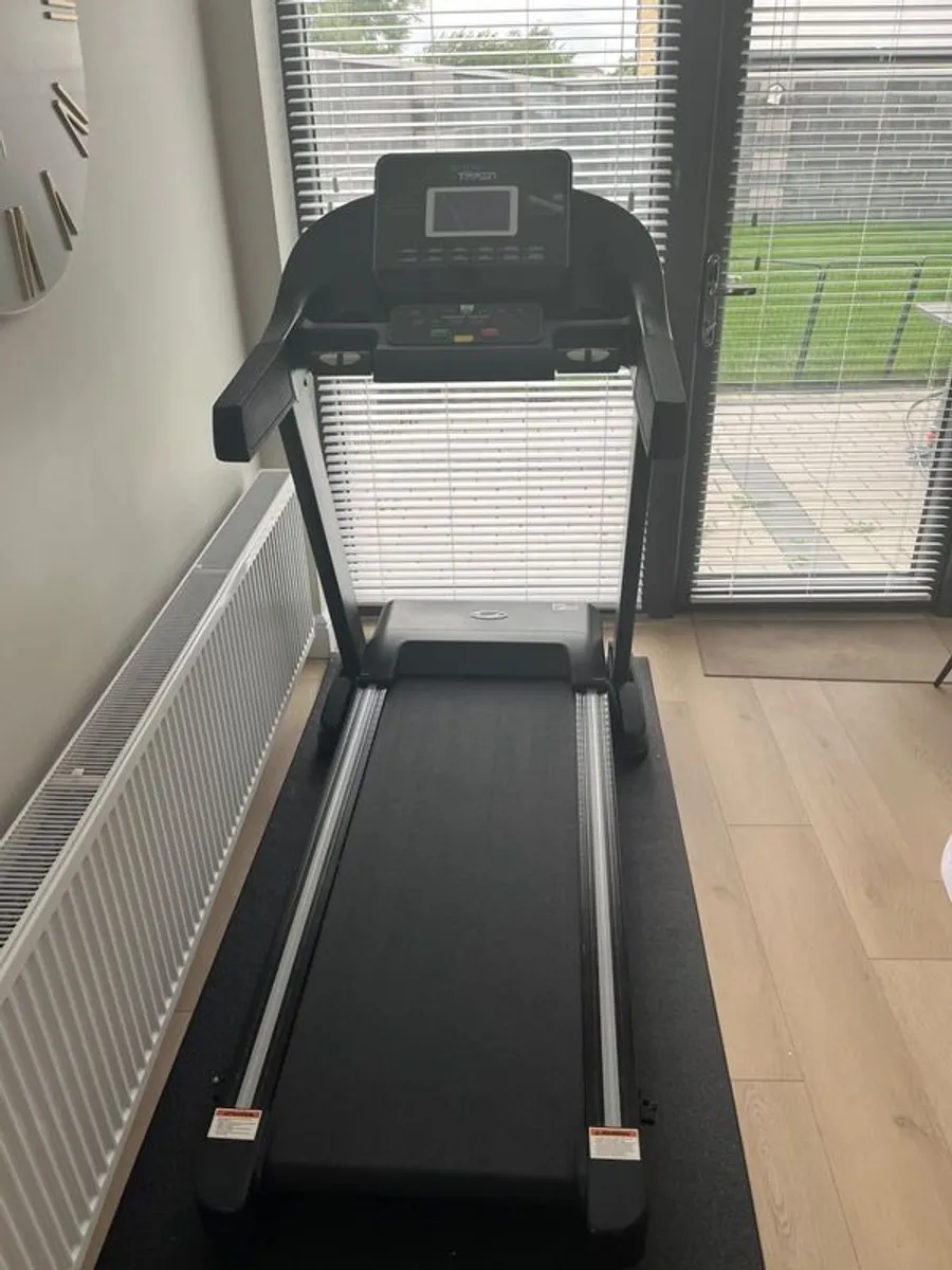Treadmill - Image 1