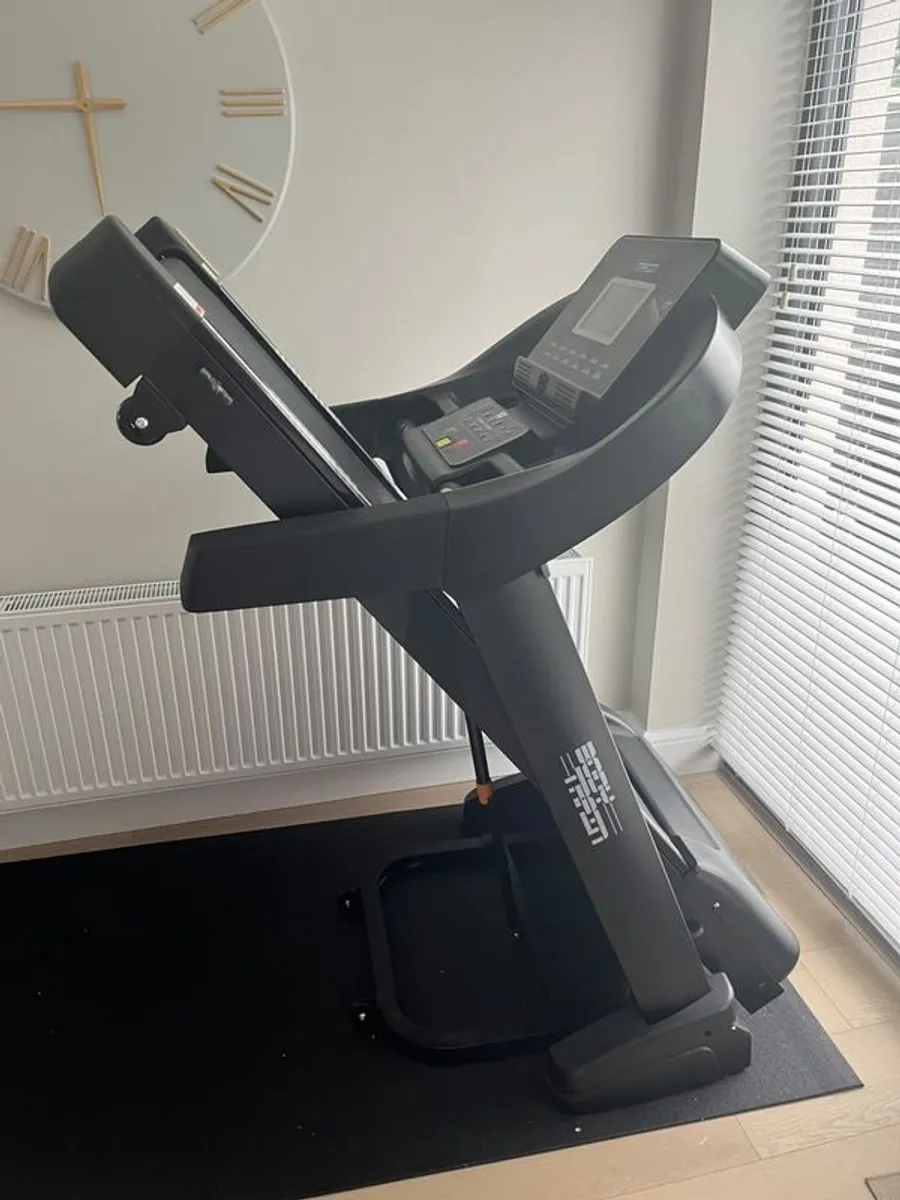 Treadmill - Image 2