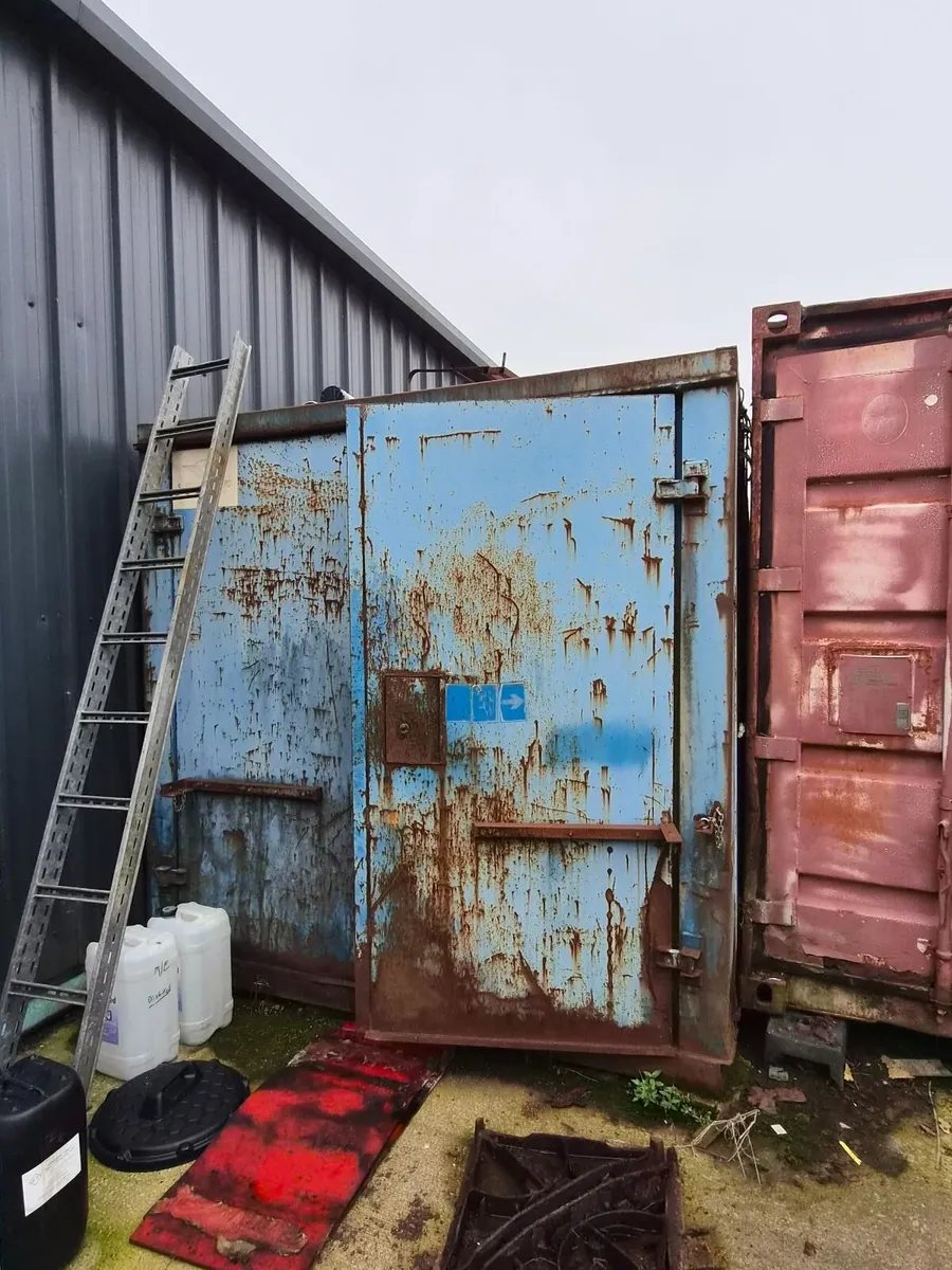 20 foot Shipping Container - Image 1