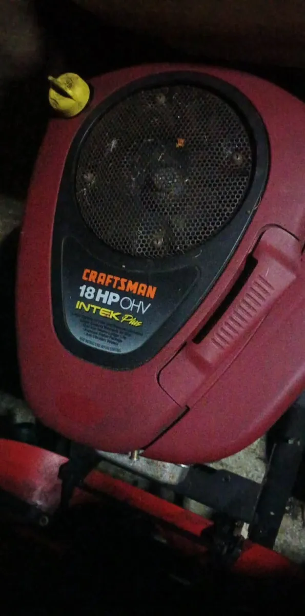 Ride on lawn mower - Image 2