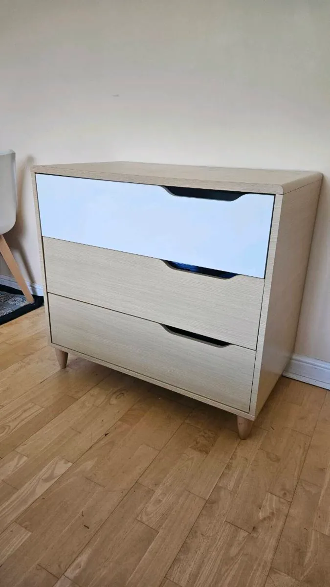 Chest of drawers - Image 3