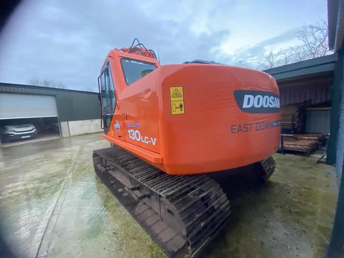 Daewoo / Doosan 130 LCV - Image 3