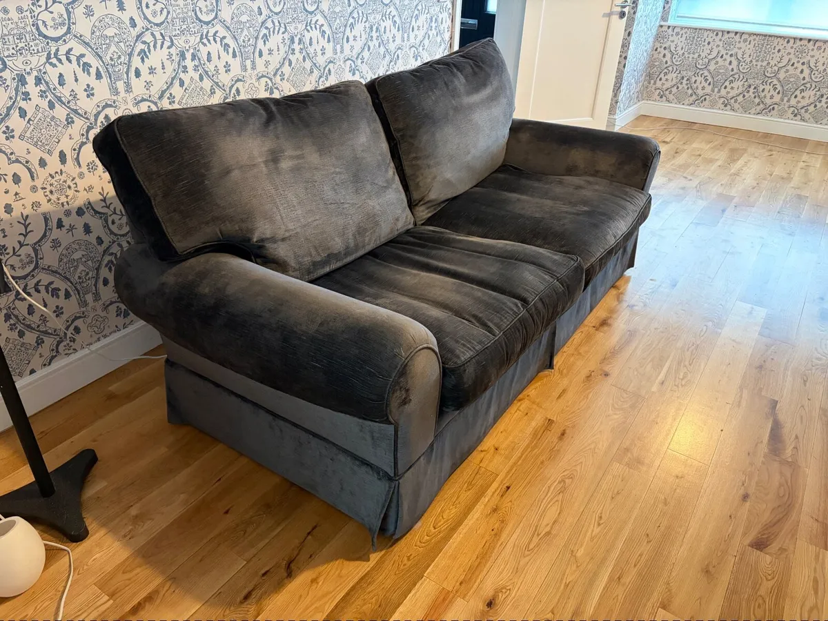 Couch - Image 4