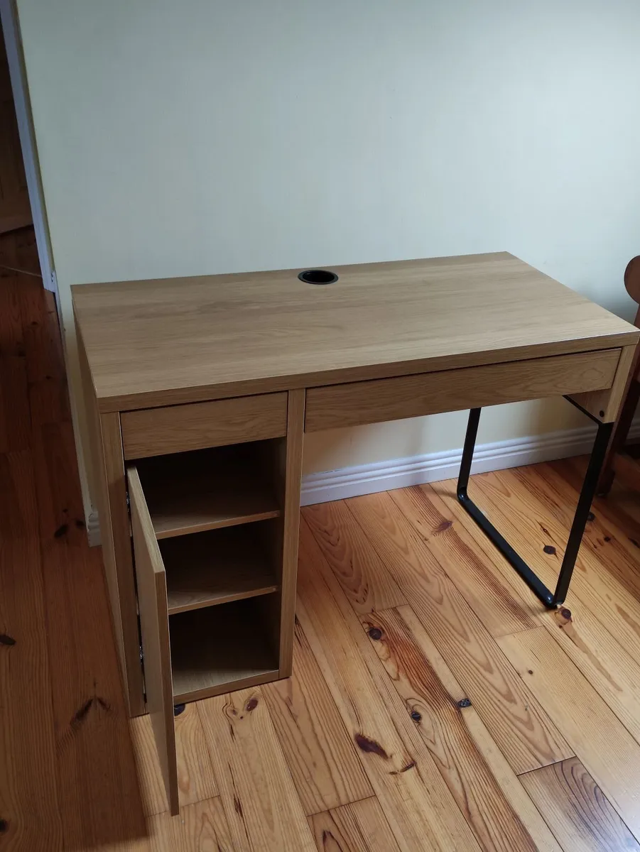 Desk - Image 4