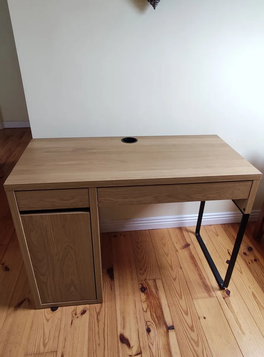 Desk - Image 1