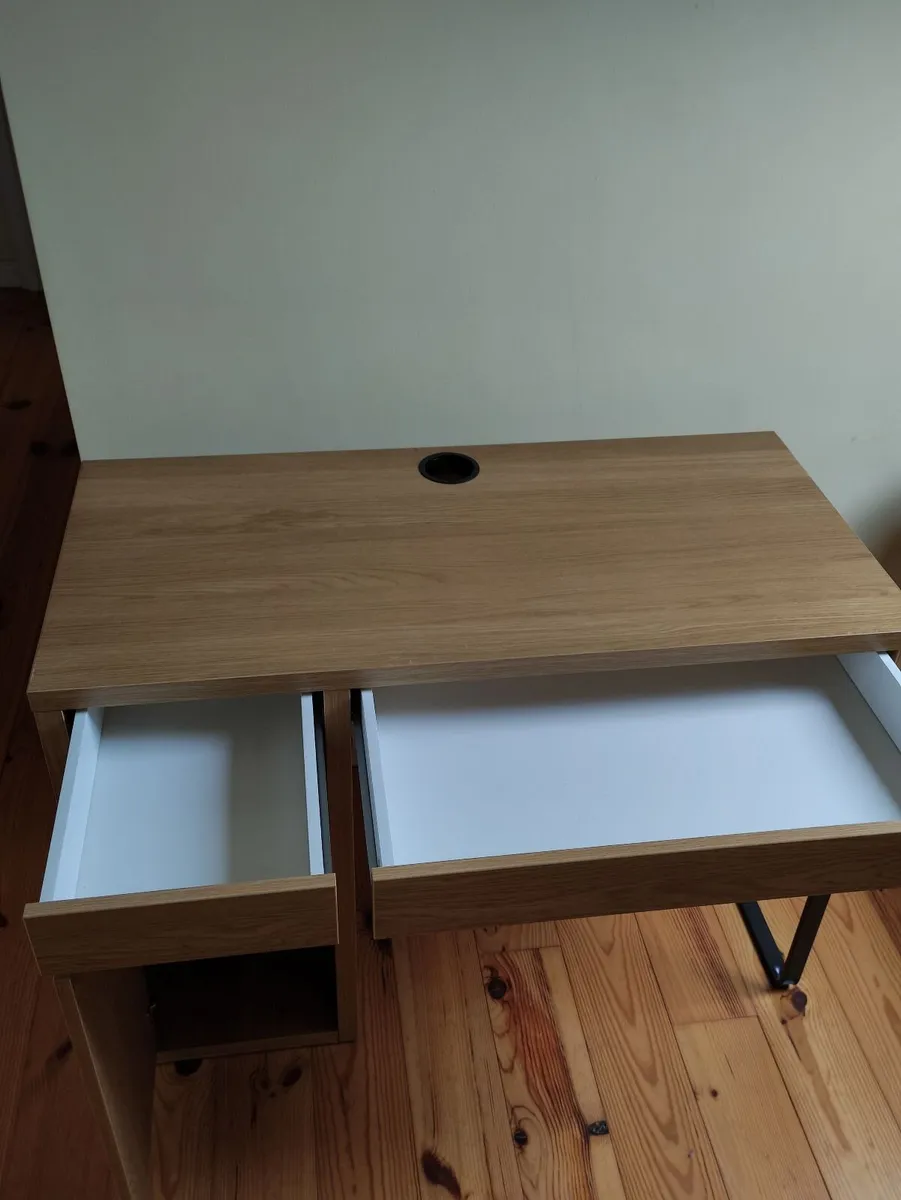 Desk - Image 2