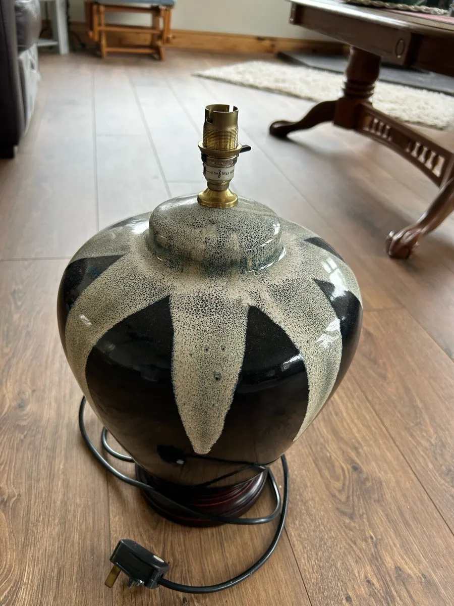 2 Ceramic Light Stand - Image 1