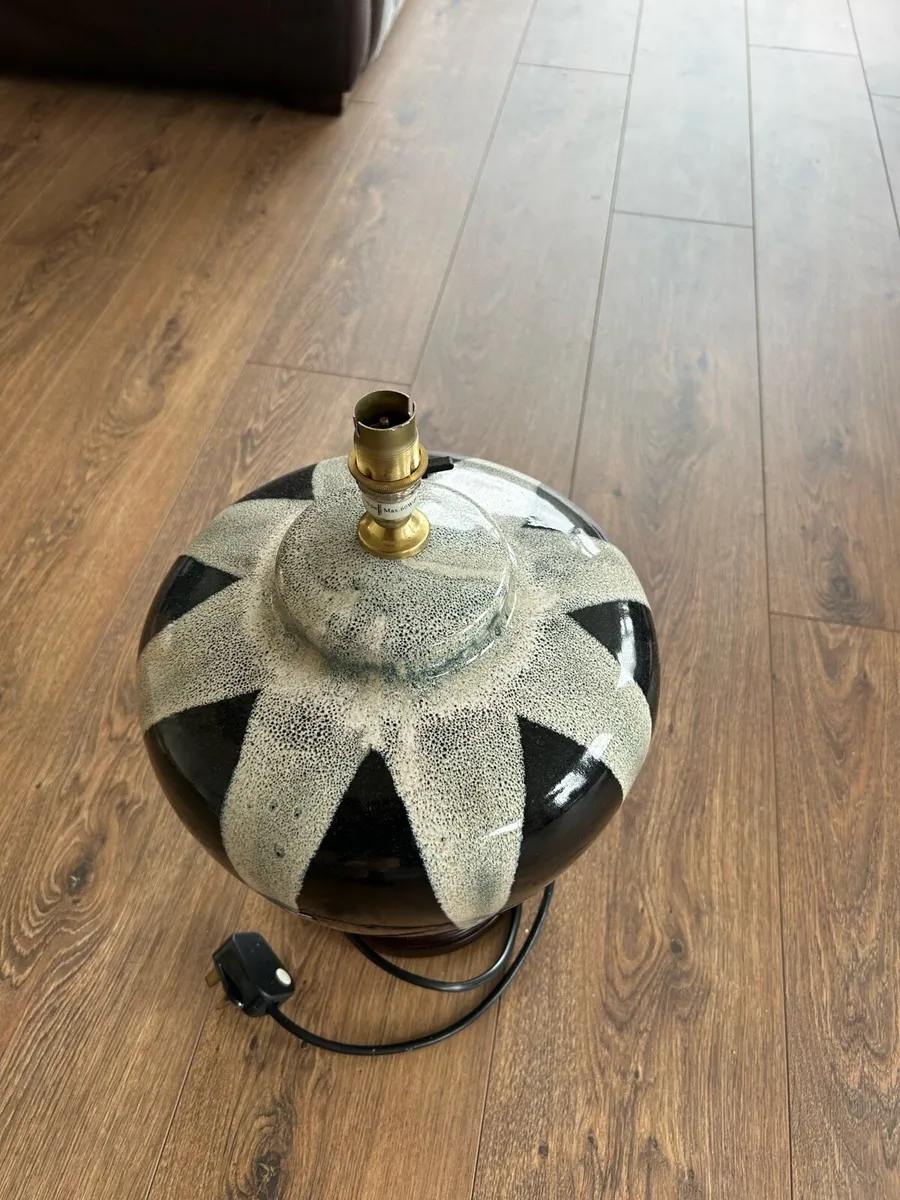 2 Ceramic Light Stand - Image 3