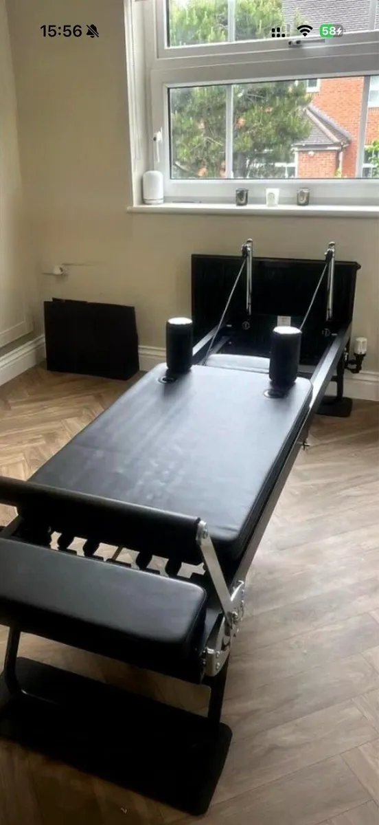 Pilates reformer - Image 1