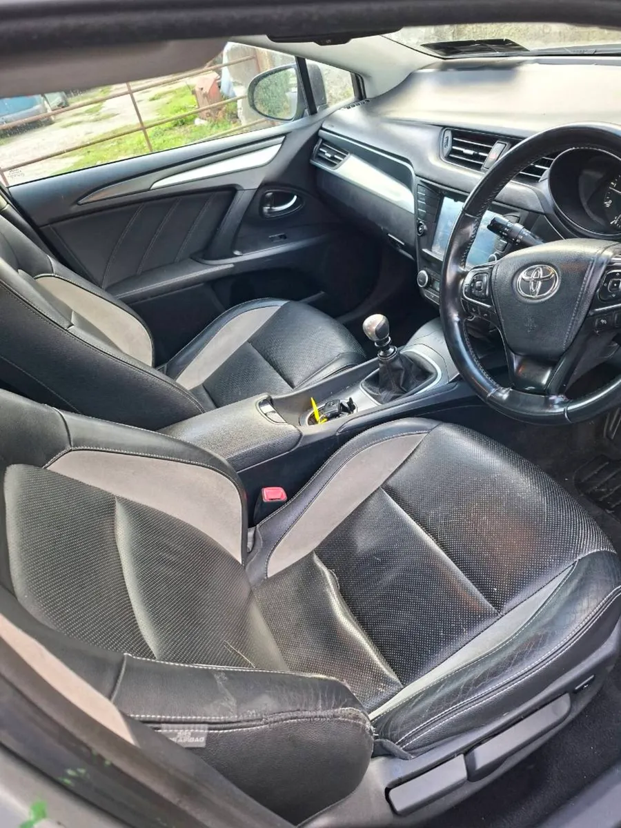 TOYOTA AVENSIS 2017 - Image 4