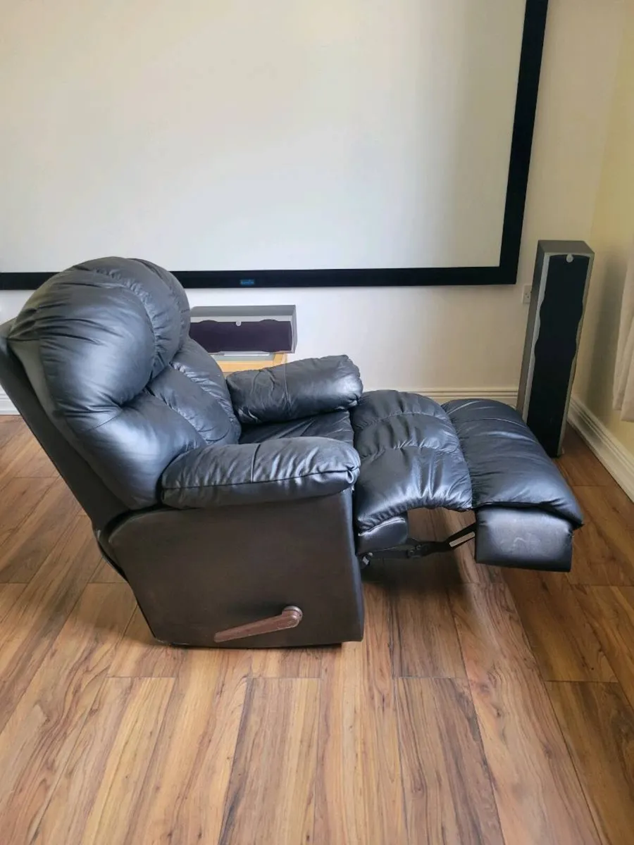 Leather recliner armchair - Image 4