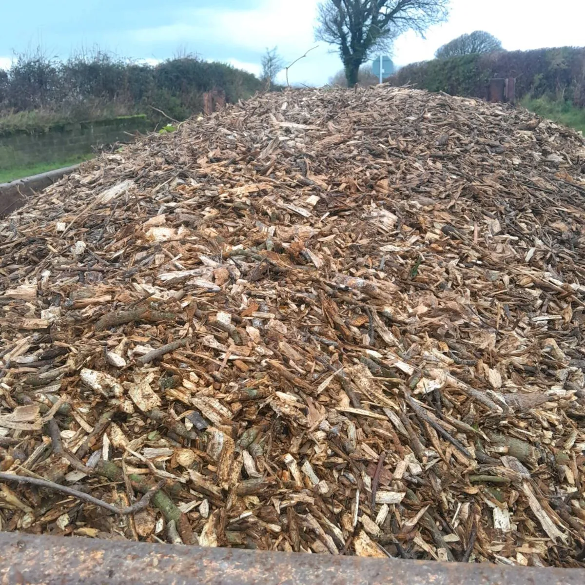 Woodchip and bark mulch delivered - Image 2