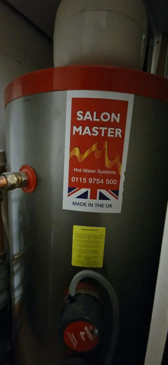 salon master performer - Image 1
