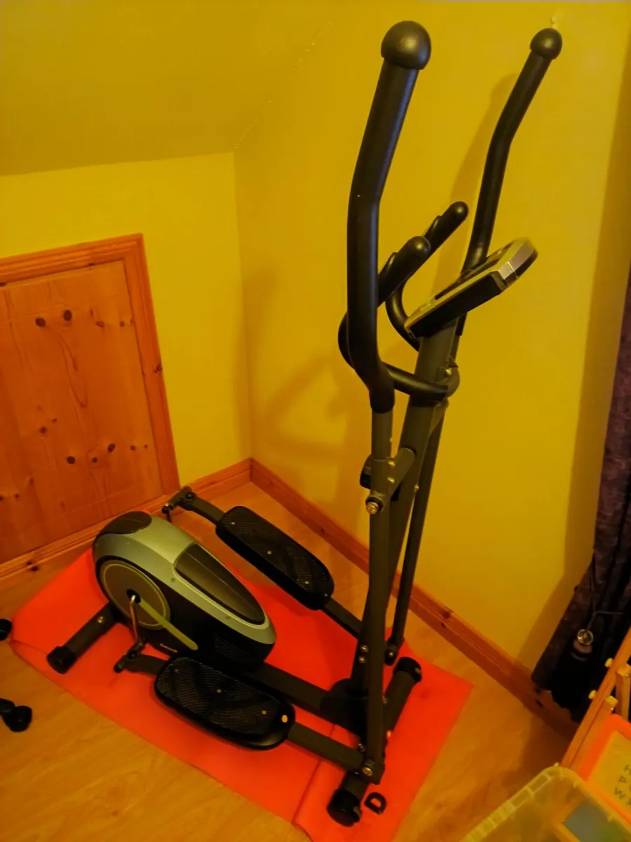 Body Go Cross Trainer / Elliptical Machine - Great - Image 1
