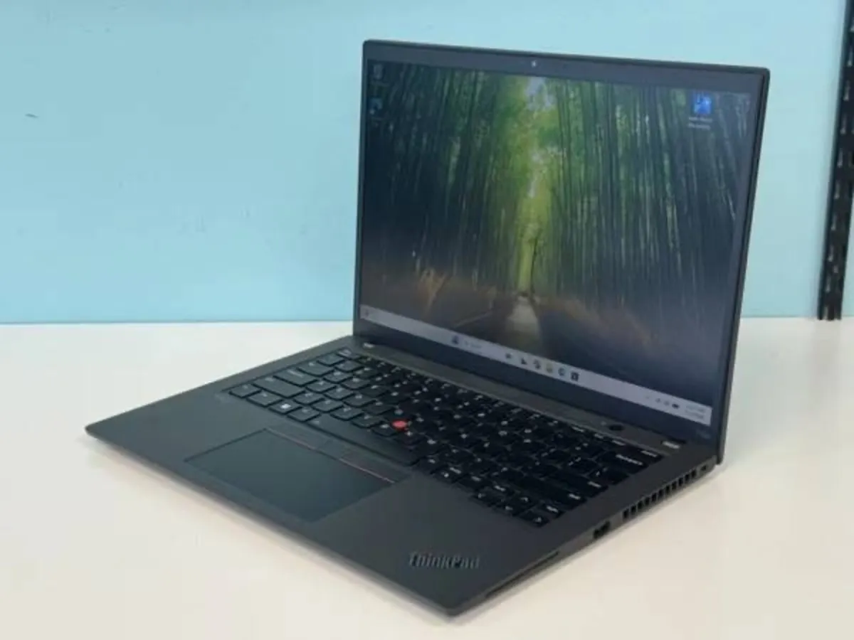ThinkPad T14s Gen 3 pristine - Image 3