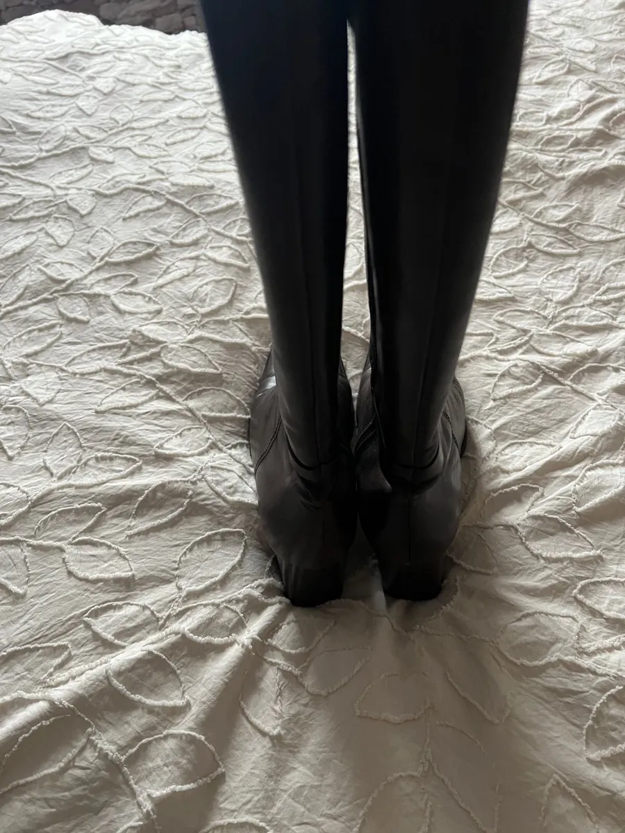 New  Italian Leather Boots,  brown,  Size 6 - Image 2