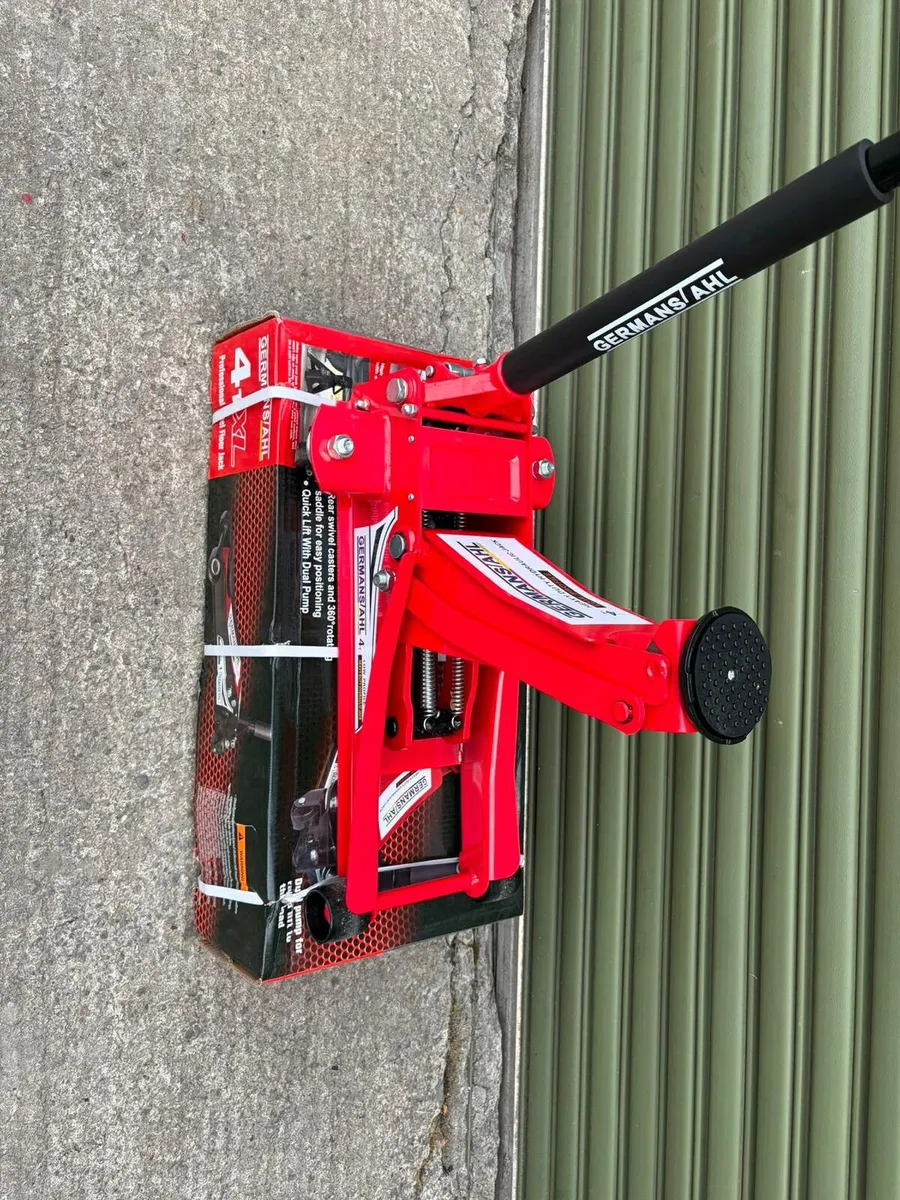 Heavy Duty 4 Ton Ultra Low Profile Trolley Jack - Image 4