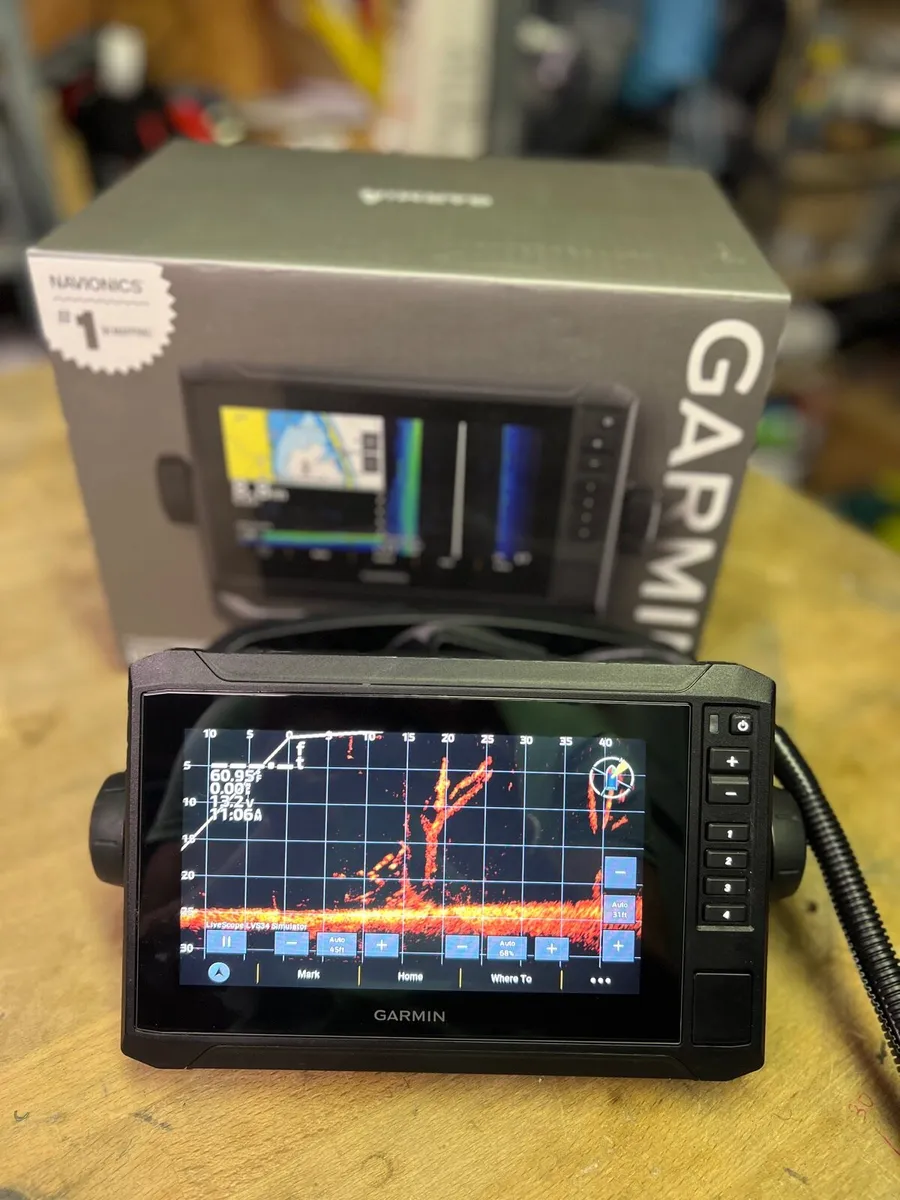 Fish finder Garmin ECHOMAP UHD2 75sv - Image 1