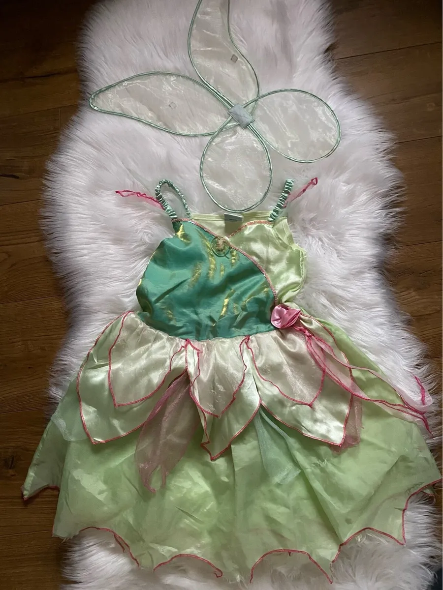 Bundle of used fancy clothes, dresses, costumes .. - Image 4