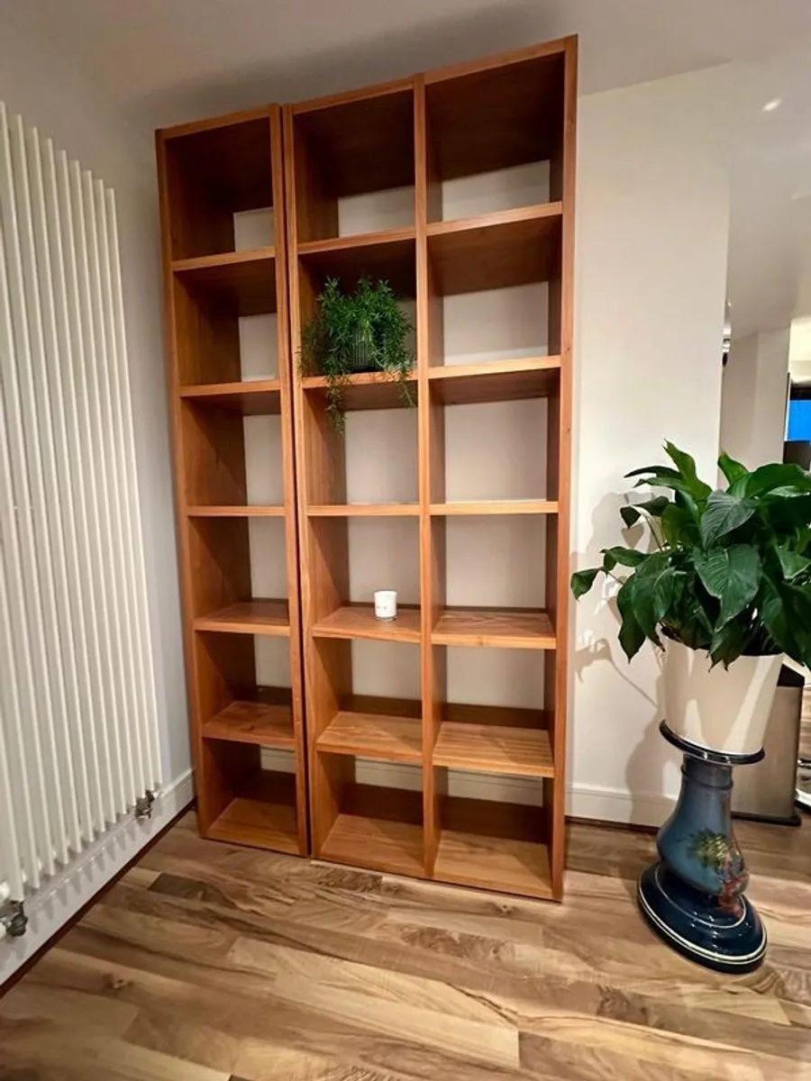Immaculate Walnut Bookcase - Image 2