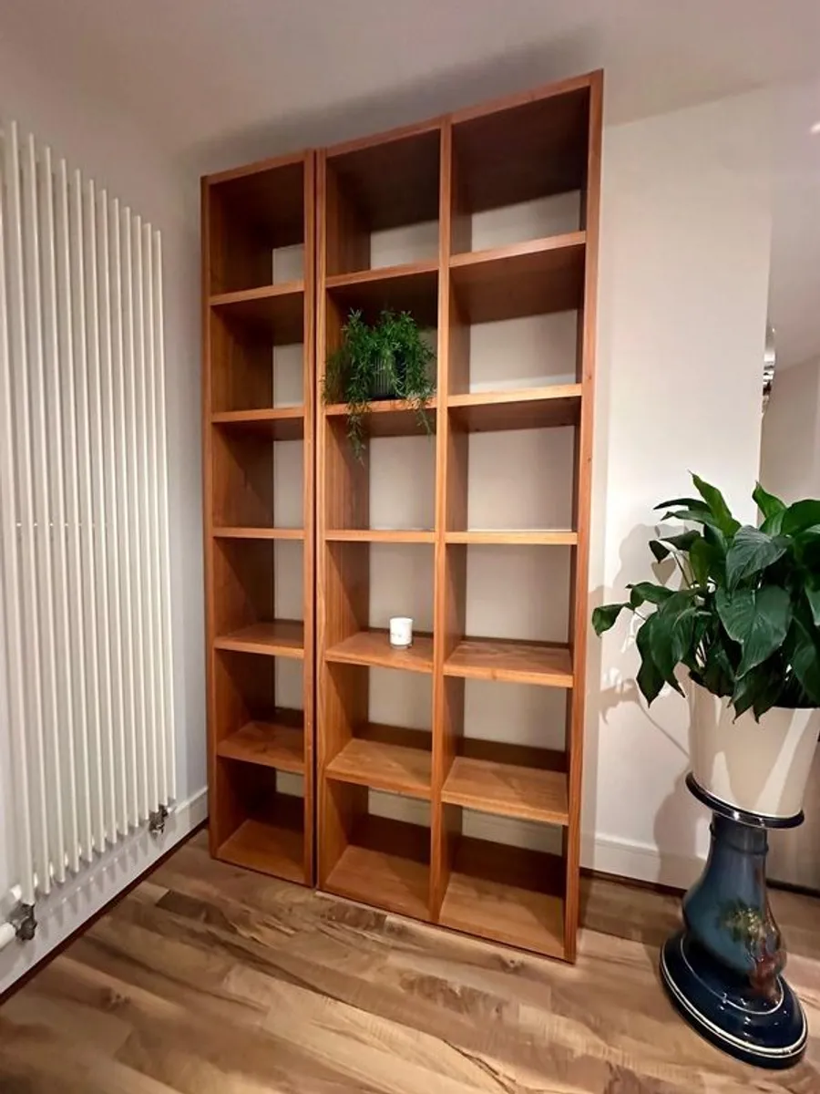 Immaculate Walnut Bookcase - Image 3