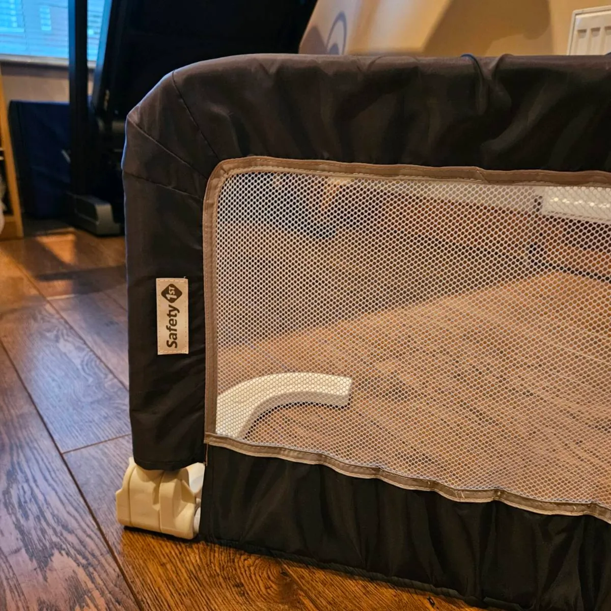 Bed rail, never used - Image 2