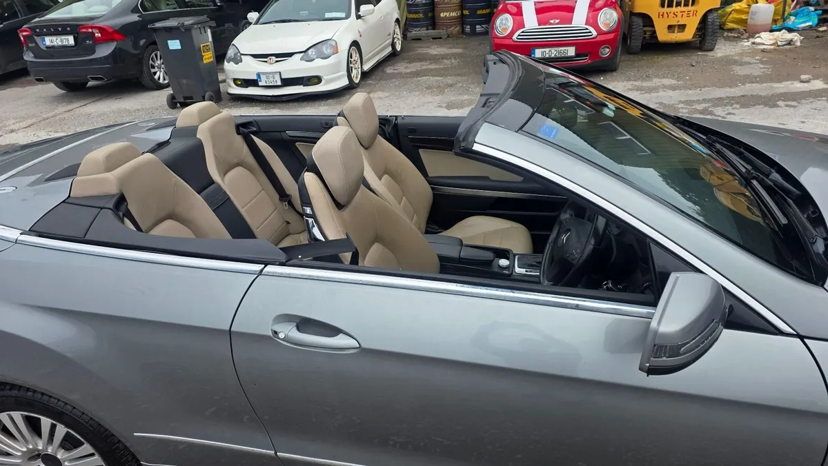 Cabriolet mercedes! New nct and taxed! Automatic! - Image 2