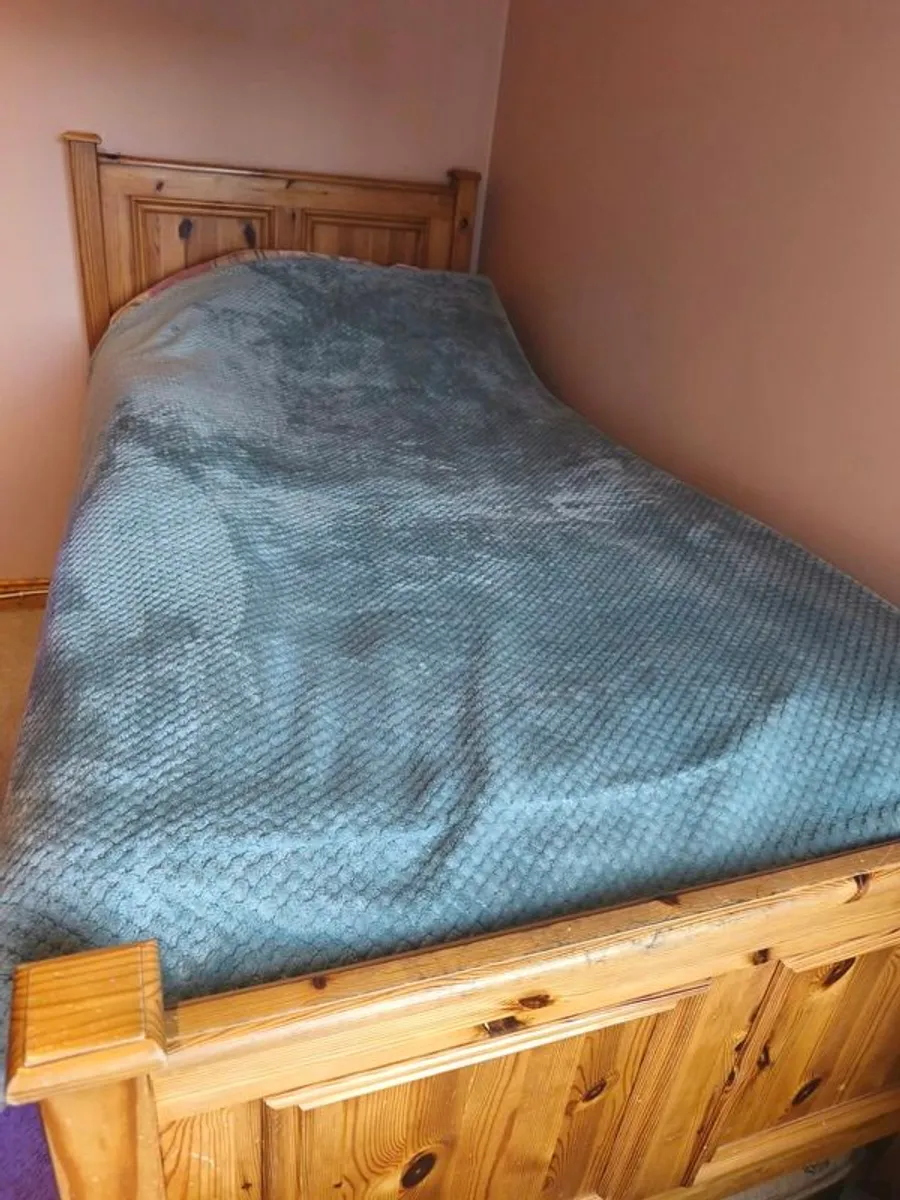 Bedroom furniture for sale - Image 4