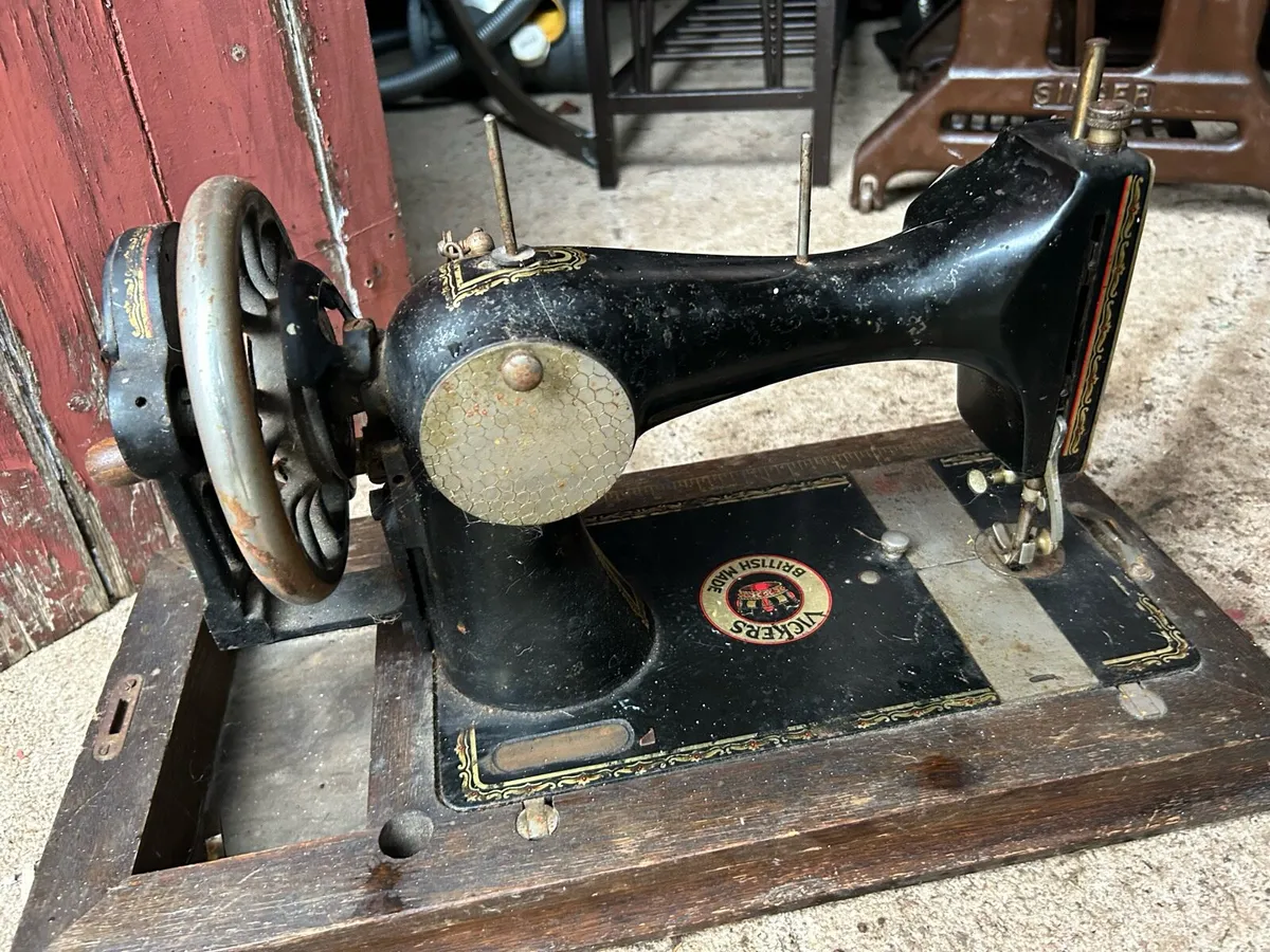 Antique Sewing Machine - Image 4