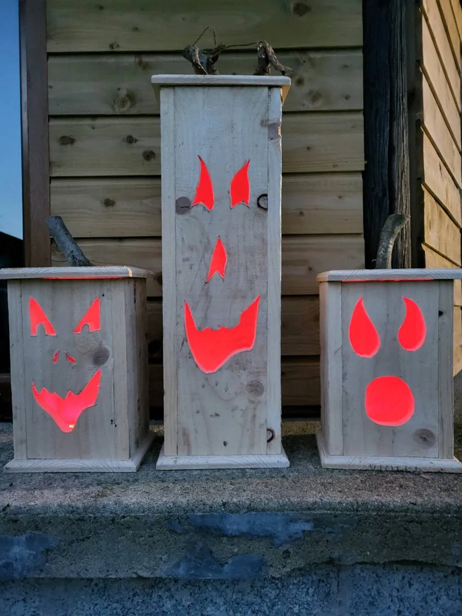 Halloween lanterns - Image 1
