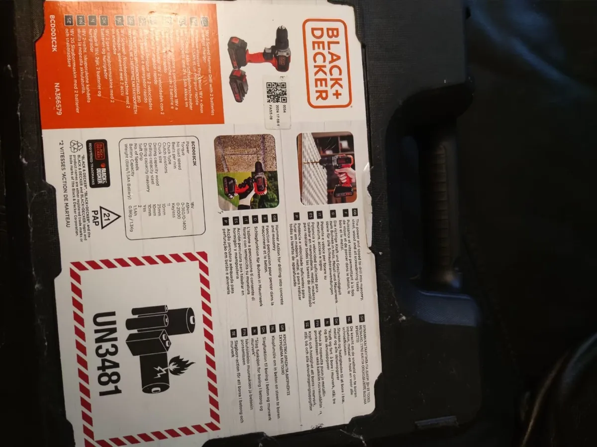 Black and Decker cordless hammer drill - Image 2